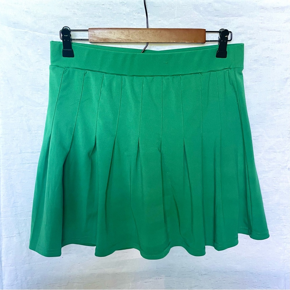 Womens Indero active XL Green tennis skirt with built in shorts